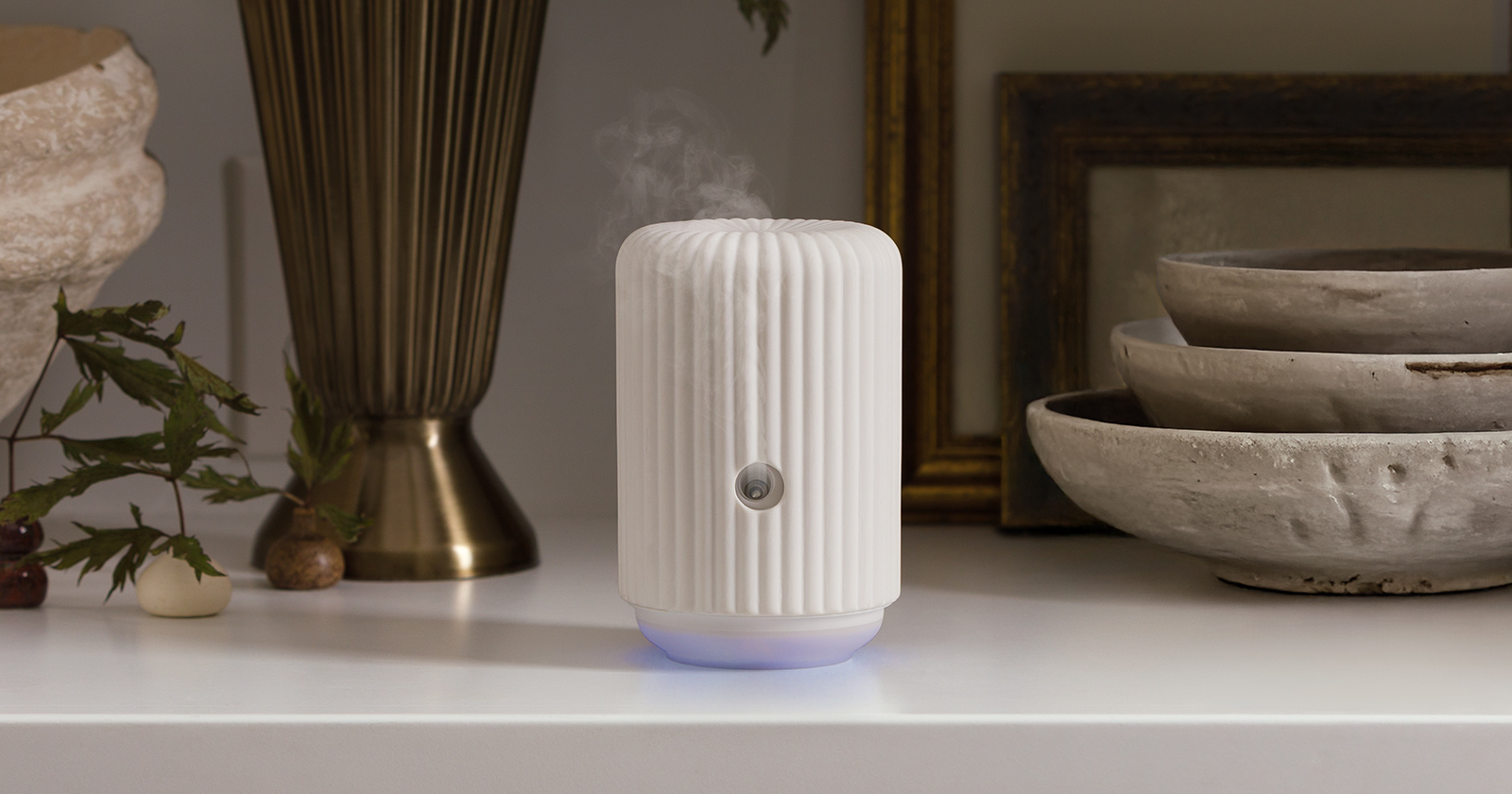 Scentsy Solo smart fragrance cartridge diffuser — cordless and waterless